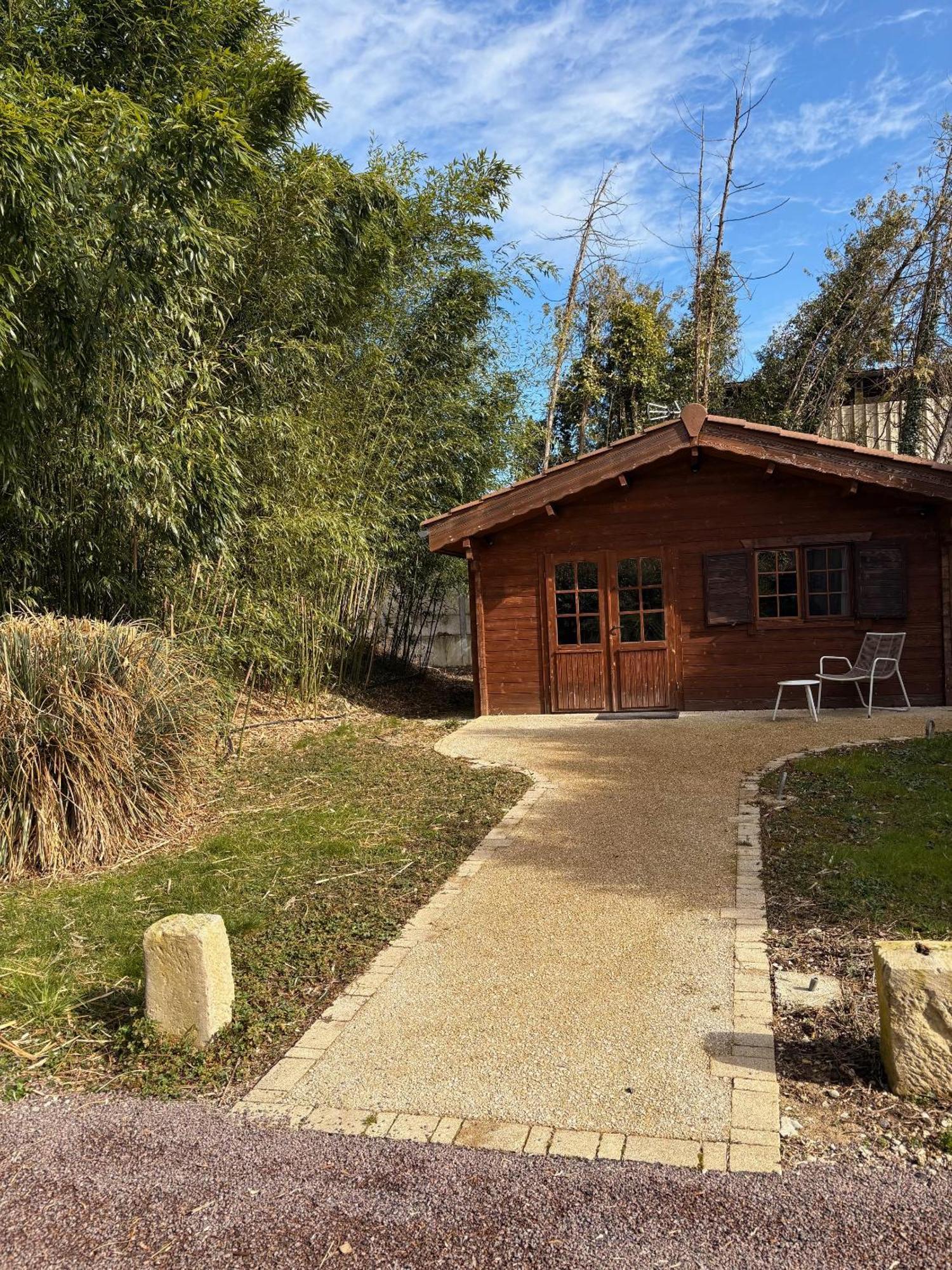 Hotel La Vinaigrerie Logis Joinville Exterior photo